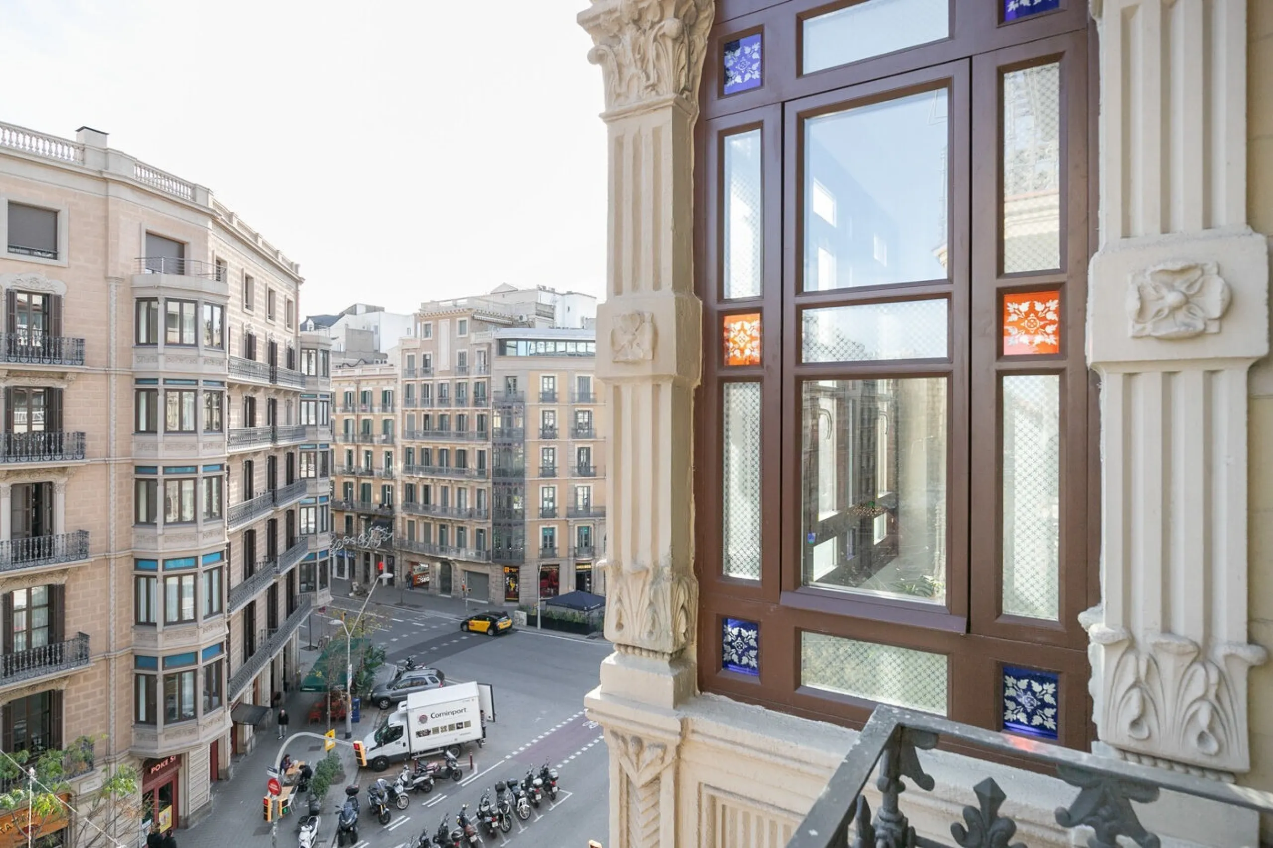 Elegant Renovated Modernist Apartment in Eixample, Barcelona