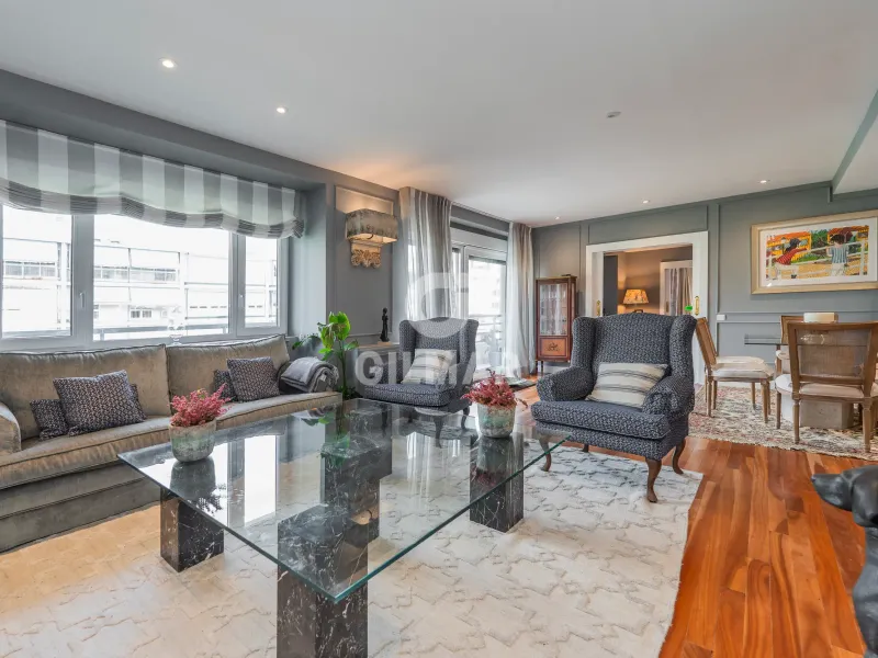 Apartment in Nueva España - Madrid