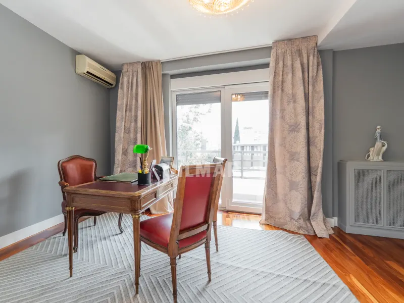 Apartment in Nueva España - Madrid