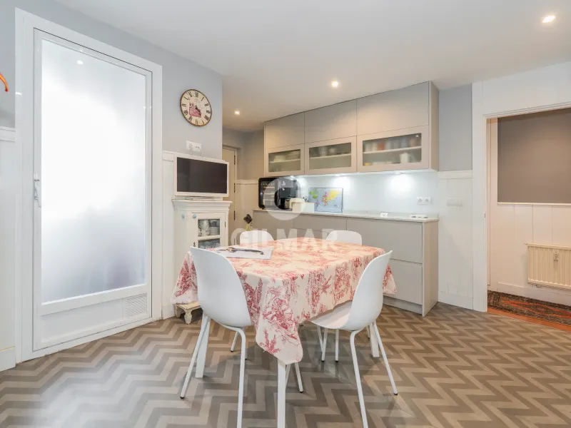 Apartment in Nueva España - Madrid