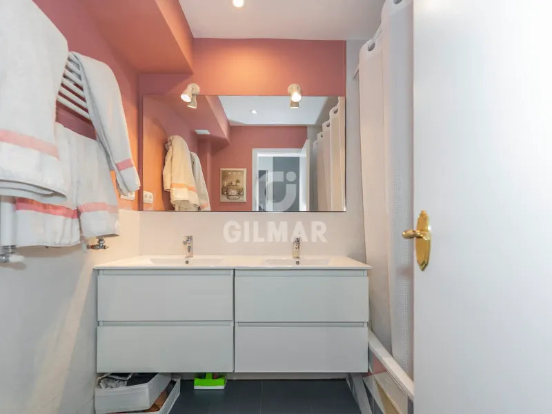 Apartment in Nueva España - Madrid
