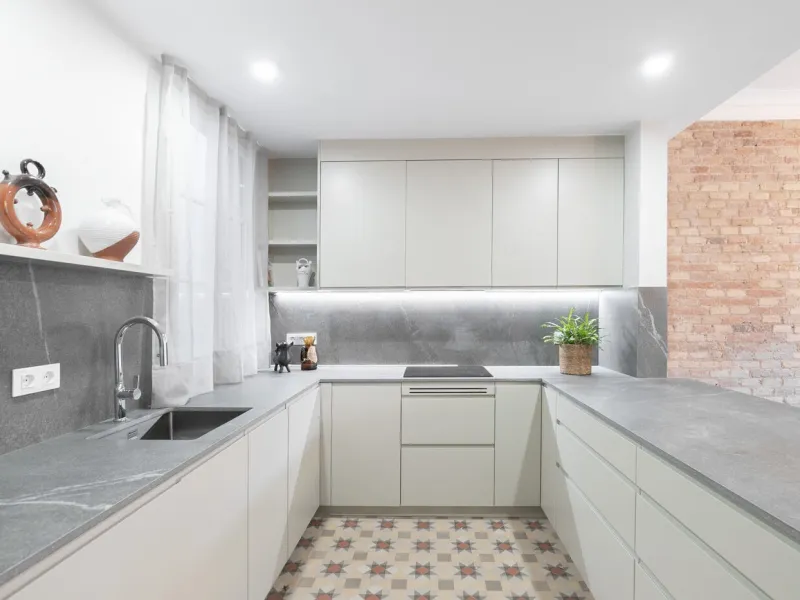 Elegant Renovated Modernist Apartment in Eixample, Barcelona