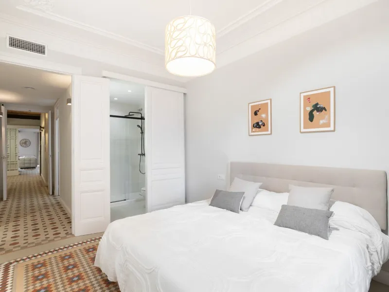 Elegant Renovated Modernist Apartment in Eixample, Barcelona