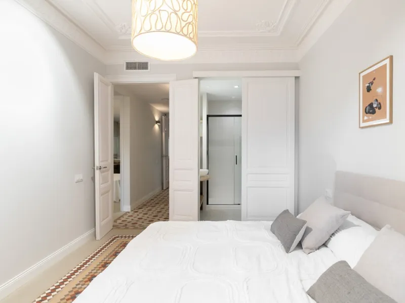 Elegant Renovated Modernist Apartment in Eixample, Barcelona
