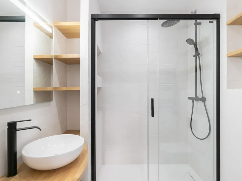 Elegant Renovated Modernist Apartment in Eixample, Barcelona