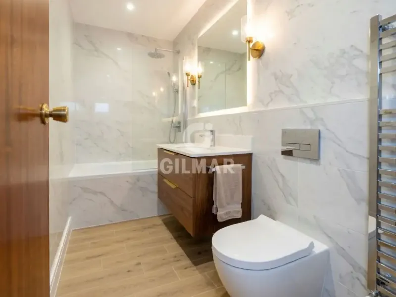 Apartment in Nueva España - Madrid