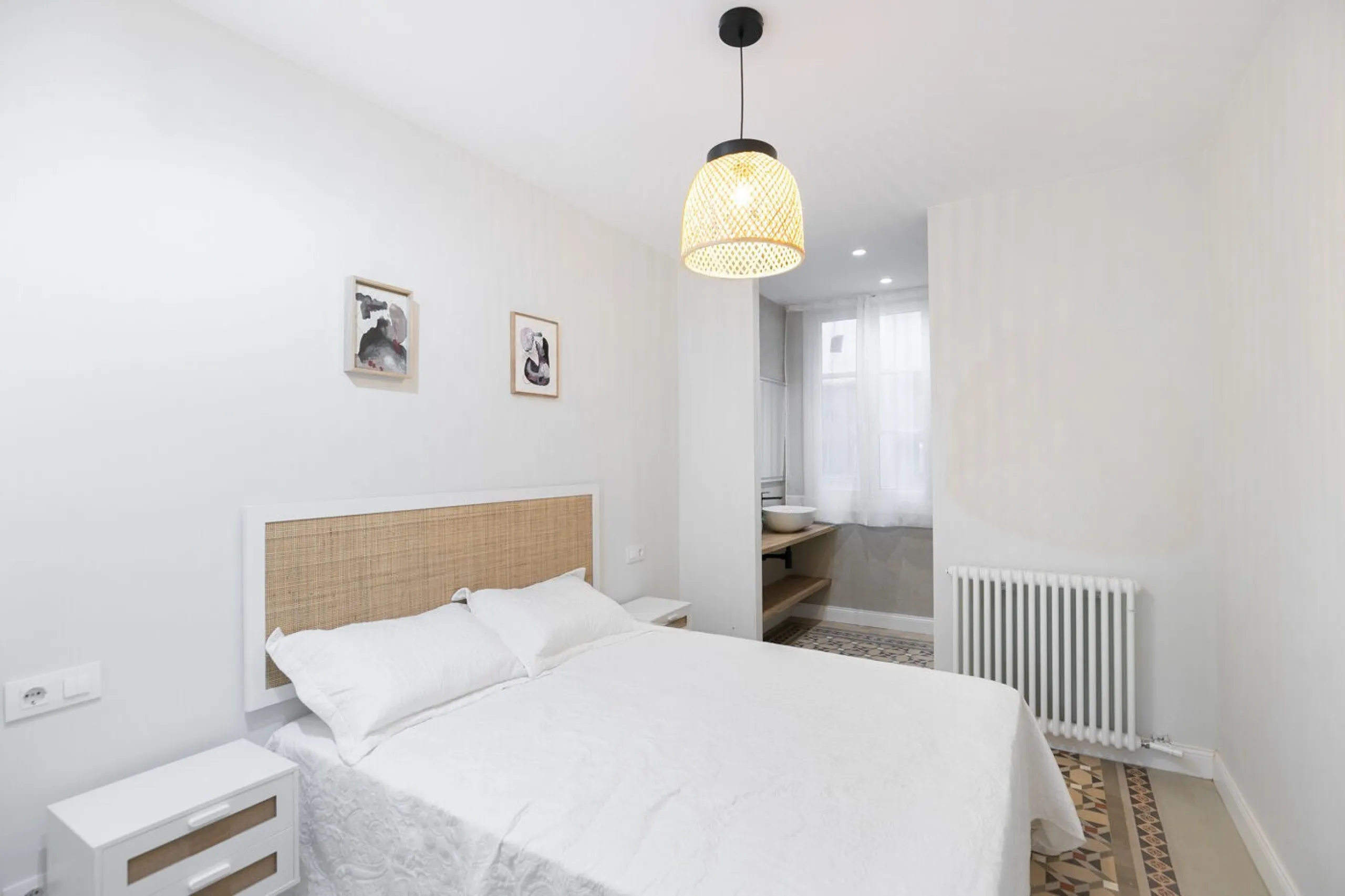 Elegant Renovated Modernist Apartment in Eixample, Barcelona