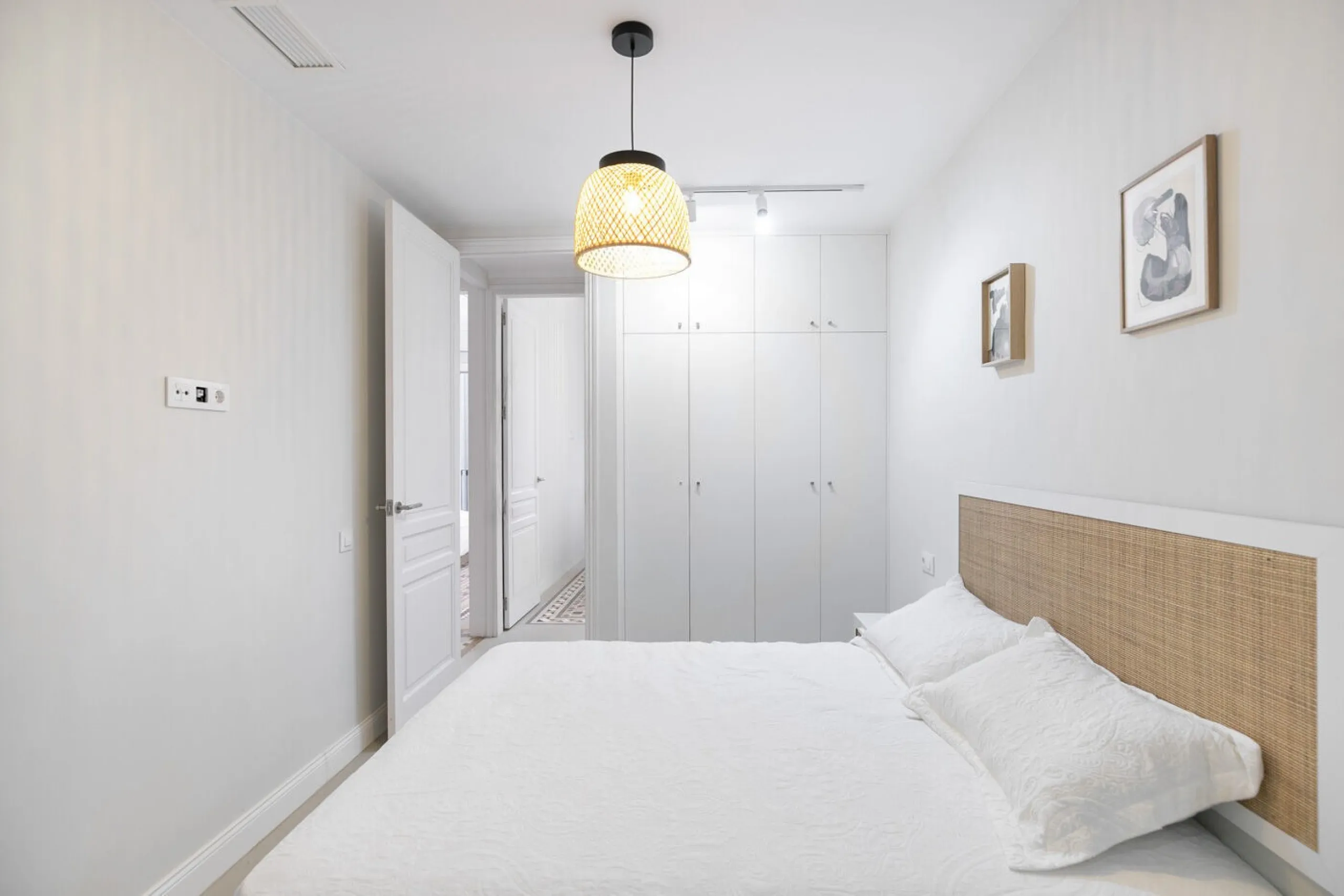 Elegant Renovated Modernist Apartment in Eixample, Barcelona