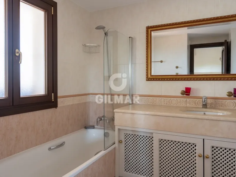 Villa in Marbella Este - Málaga