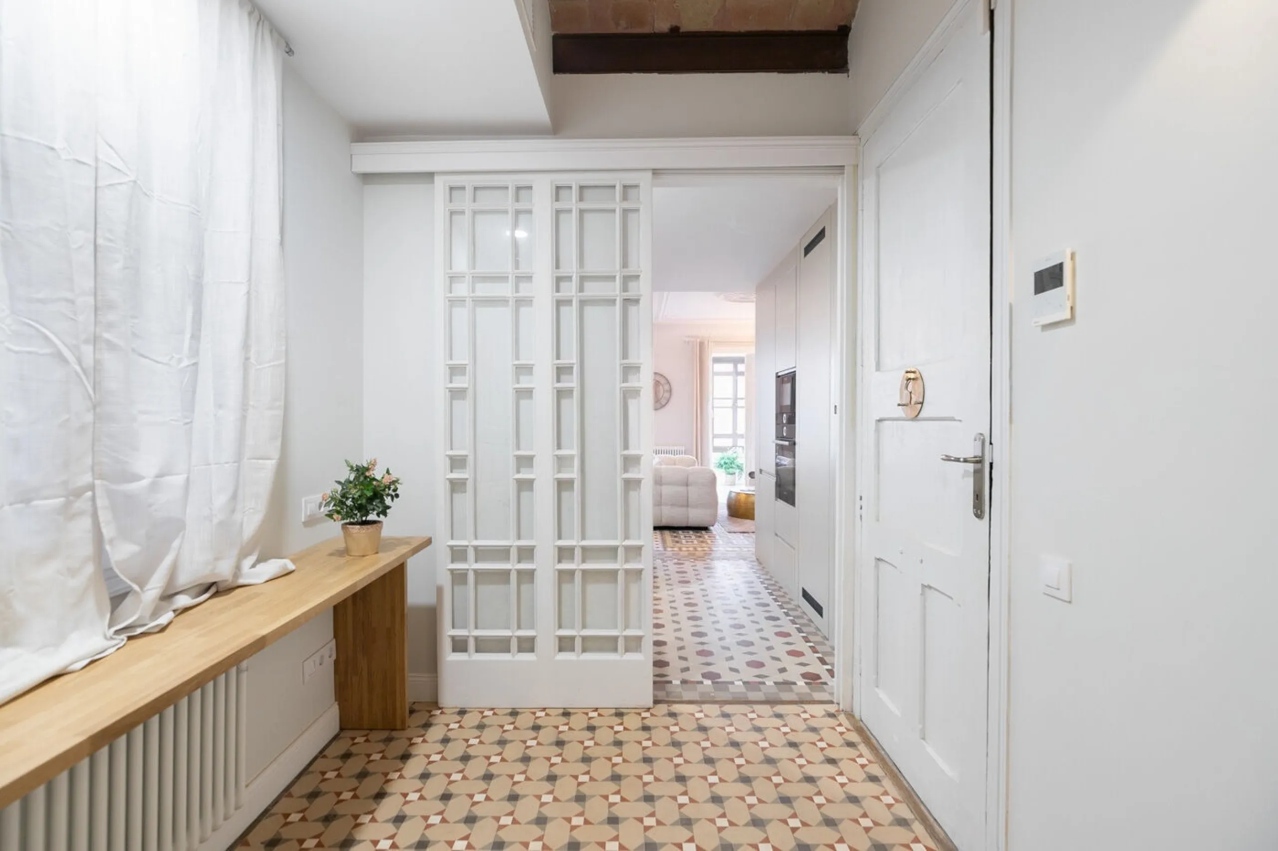 Elegant Renovated Modernist Apartment in Eixample, Barcelona