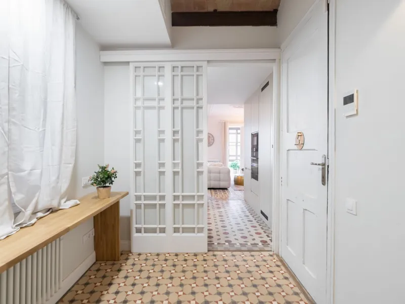 Elegant Renovated Modernist Apartment in Eixample, Barcelona