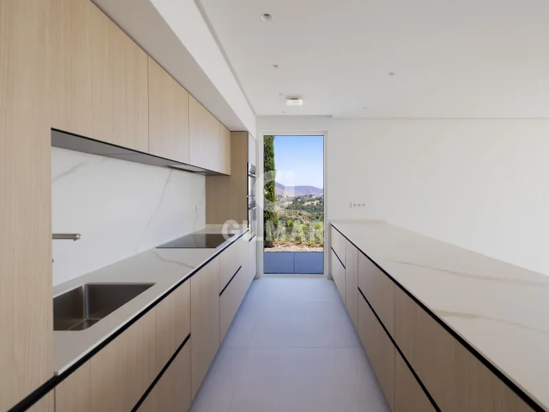 Ground floor apartment in Marbella Este - Málaga