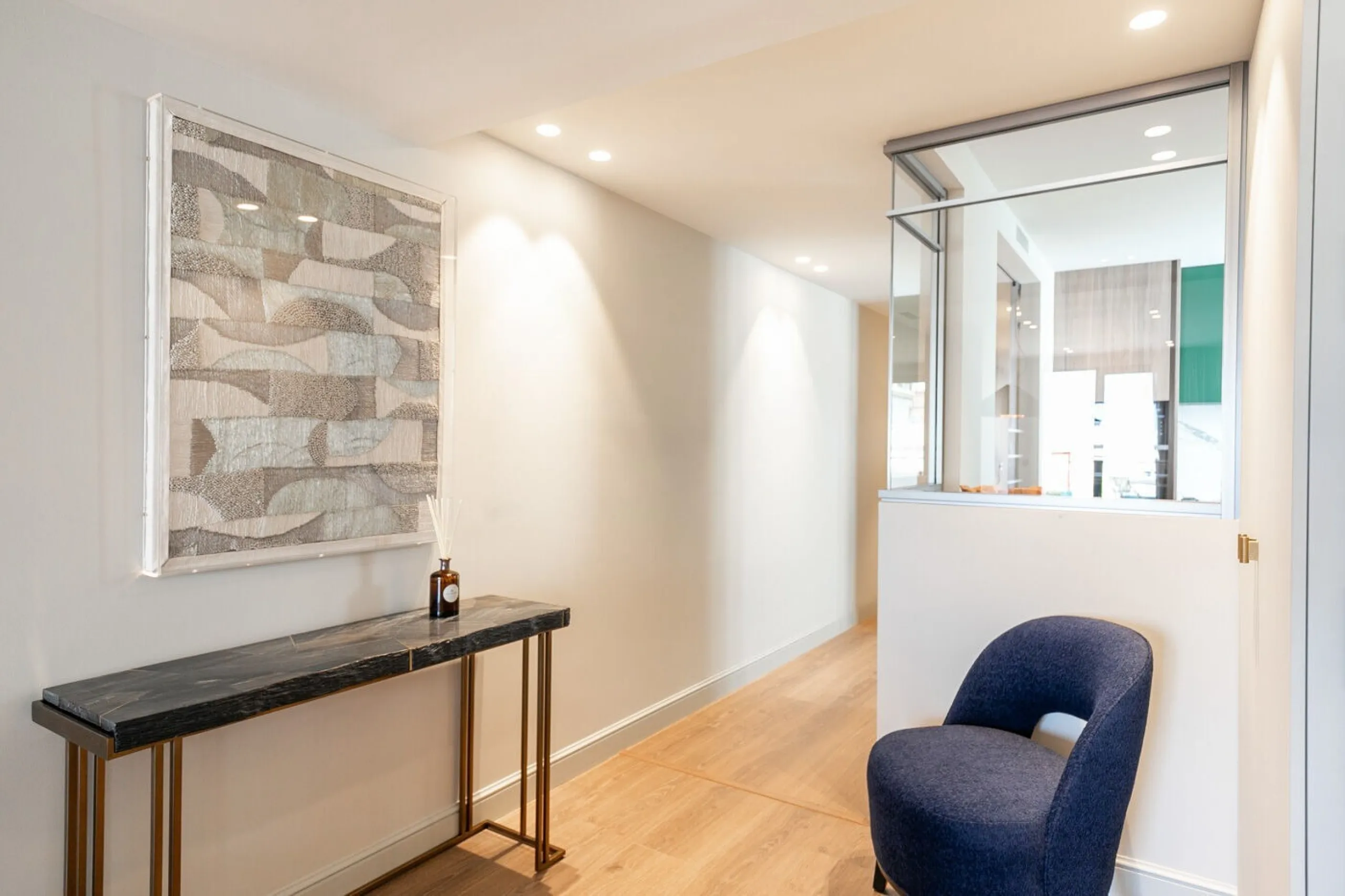 Stylish Renovated Penthouse in the Heart of Eixample Esquerra, Barcelona