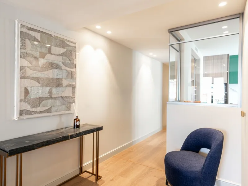 Stylish Renovated Penthouse in the Heart of Eixample Esquerra, Barcelona