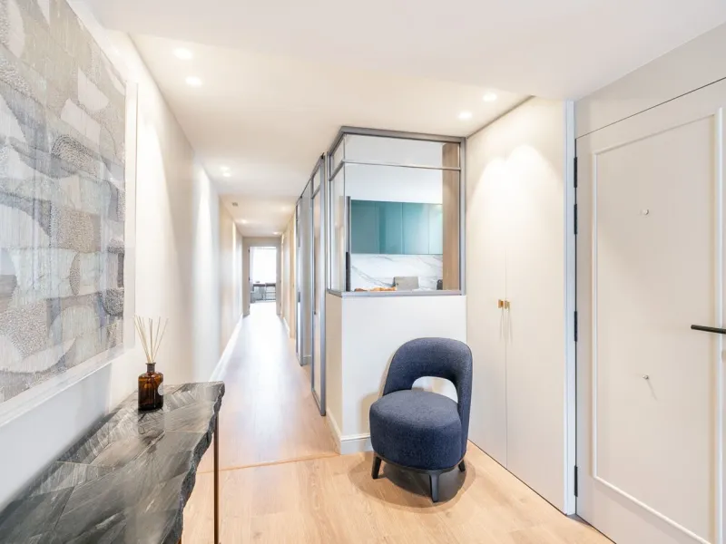 Stylish Renovated Penthouse in the Heart of Eixample Esquerra, Barcelona