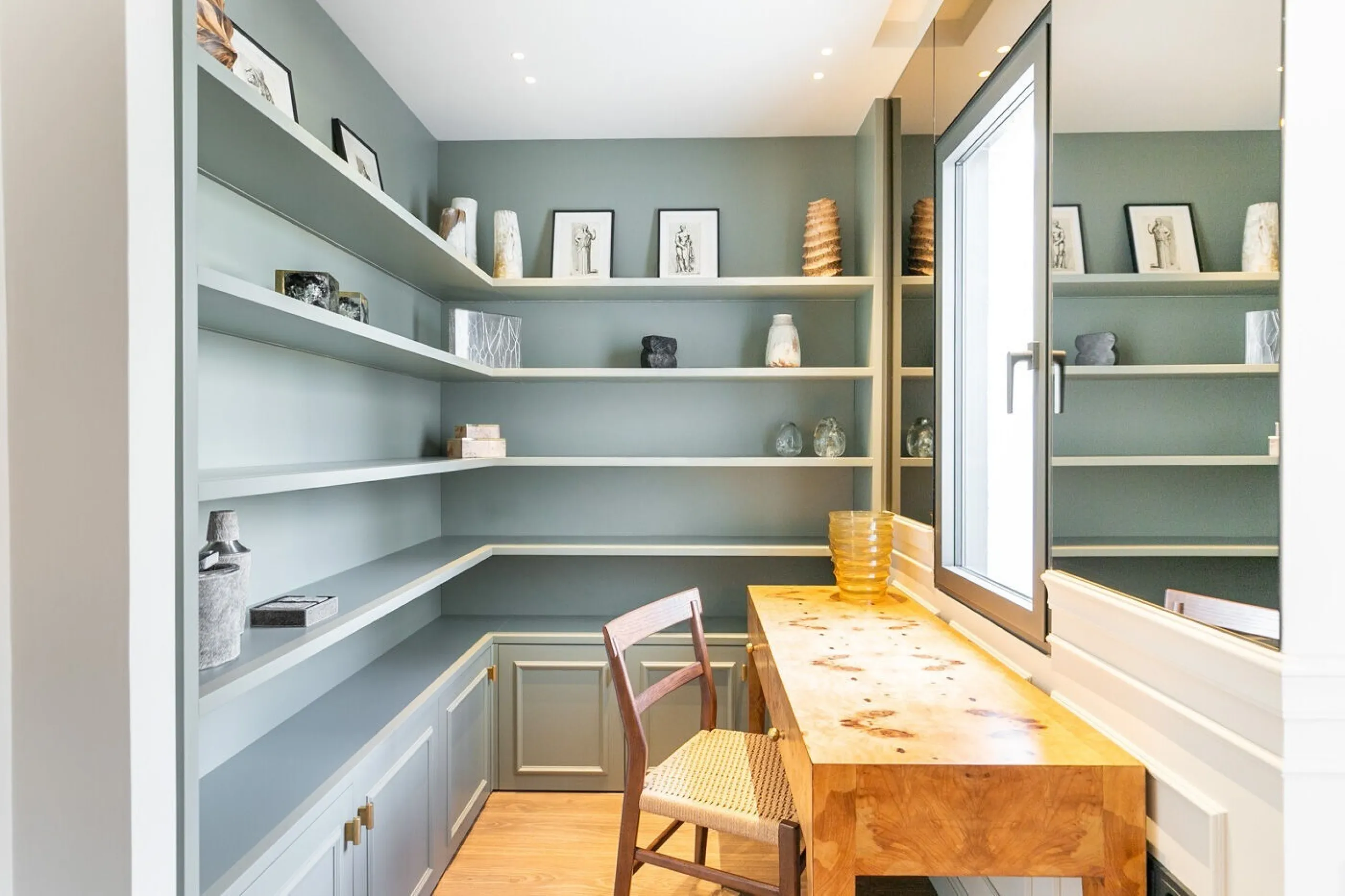 Stylish Renovated Penthouse in the Heart of Eixample Esquerra, Barcelona