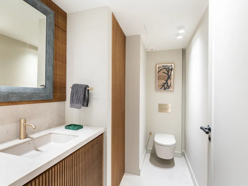 Stylish Renovated Penthouse in the Heart of Eixample Esquerra, Barcelona
