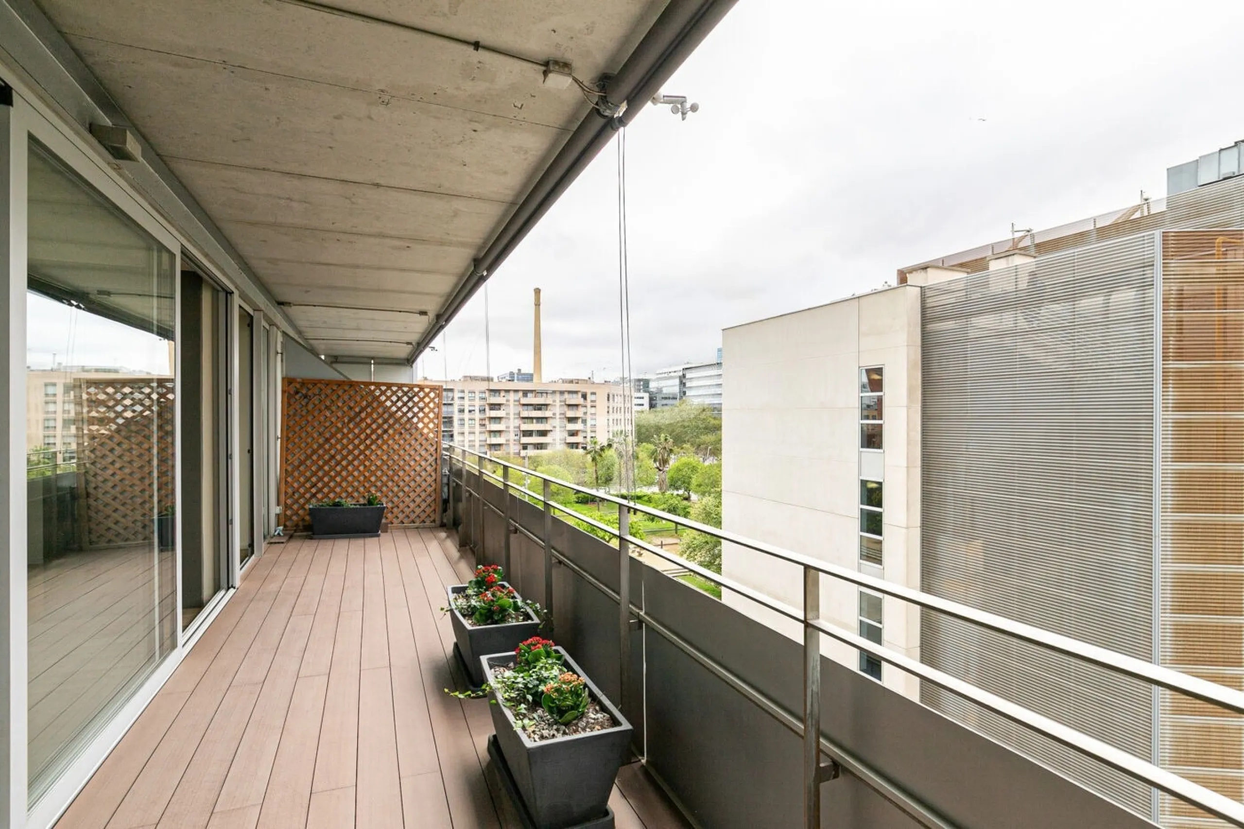 Upgraded Apartment in the Prestigious Illa del Cel Complex, Diagonal Mar, Barcelona