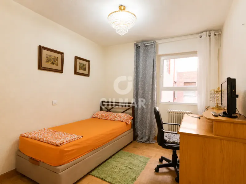 Apartment in Barrio del Pilar - Madrid