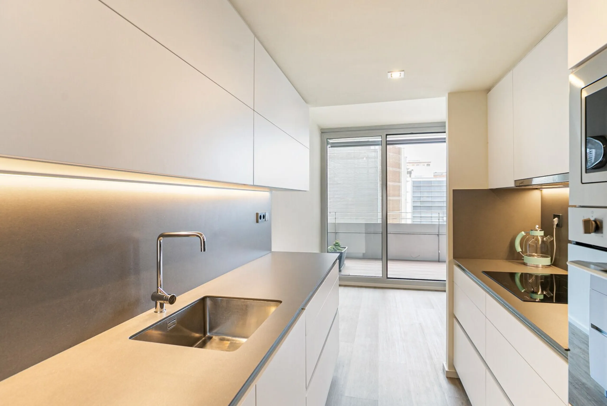 Upgraded Apartment in the Prestigious Illa del Cel Complex, Diagonal Mar, Barcelona