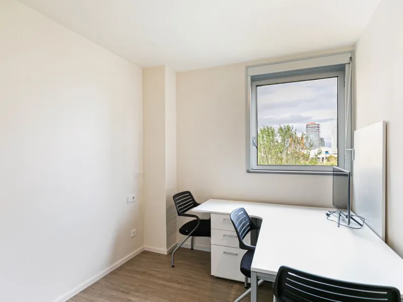 Upgraded Apartment in the Prestigious Illa del Cel Complex, Diagonal Mar, Barcelona