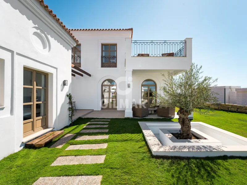Villa in Estepona Oeste - Málaga