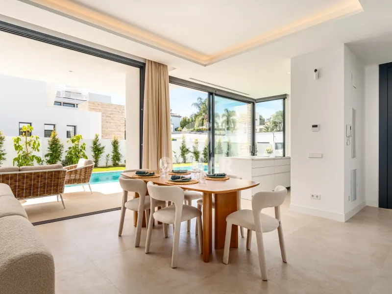 Villa in Estepona Este - Málaga