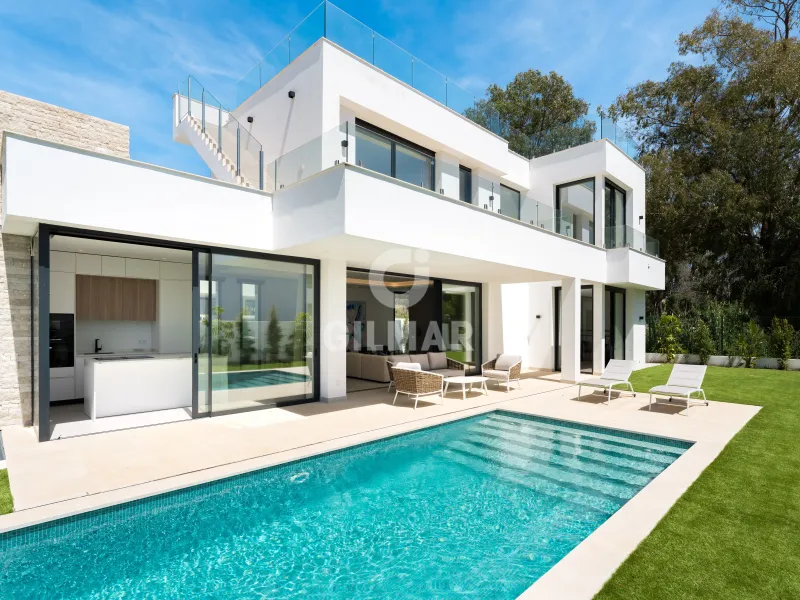 Villa in Estepona Este - Málaga