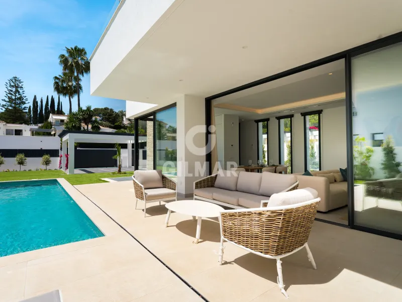 Villa in Estepona Este - Málaga