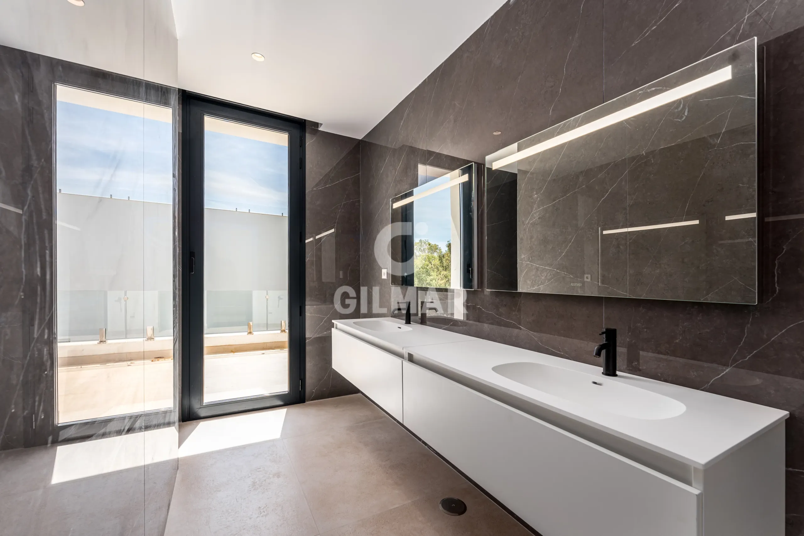 Villa in Estepona Este - Málaga