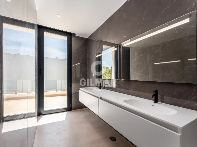 Villa in Estepona Este - Málaga