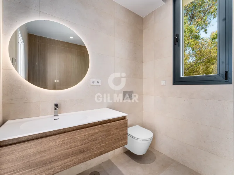 Villa in Estepona Este - Málaga