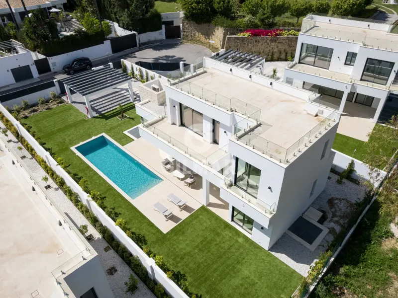 Villa in Estepona Este - Málaga