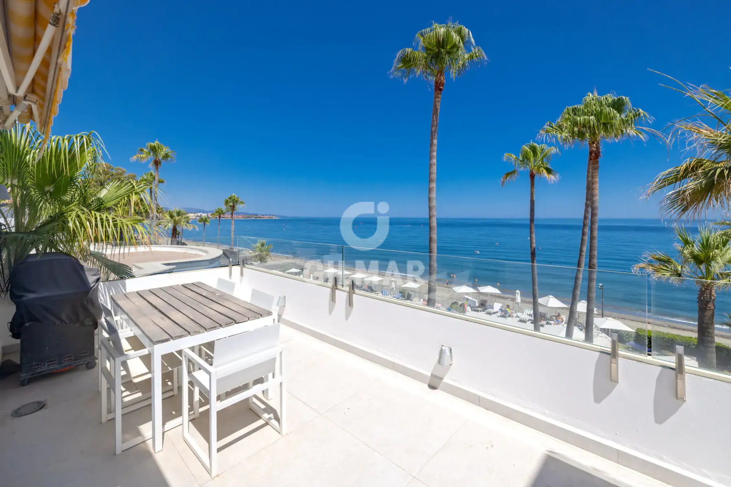 Penthouse in Estepona Este - Málaga