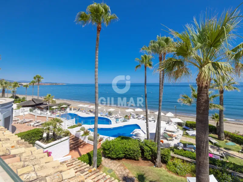Penthouse in Estepona Este - Málaga