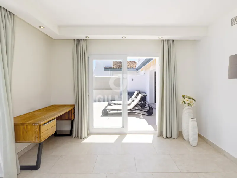 Penthouse in Estepona Este - Málaga
