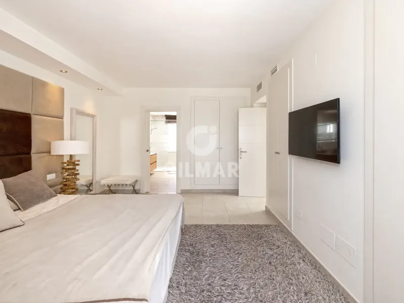 Penthouse in Estepona Este - Málaga