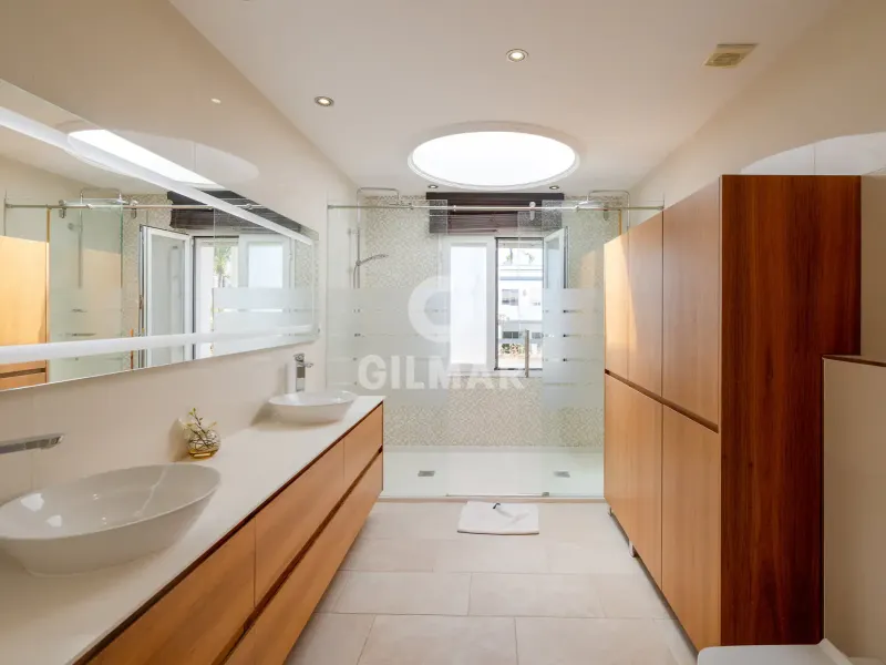 Penthouse in Estepona Este - Málaga