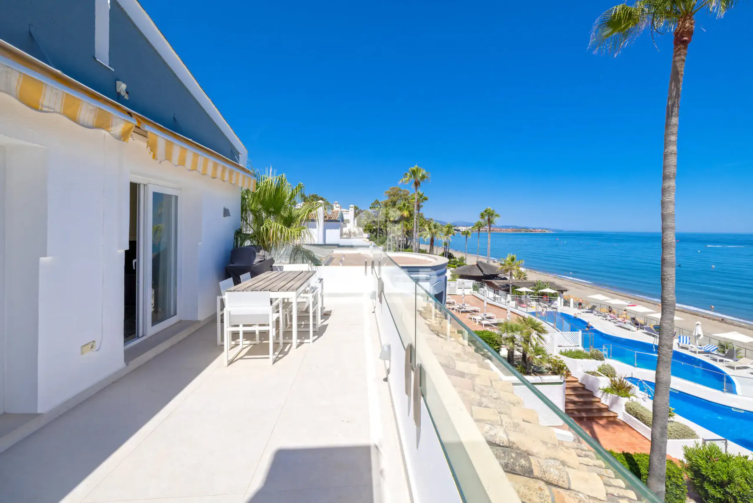 Penthouse in Estepona Este - Málaga