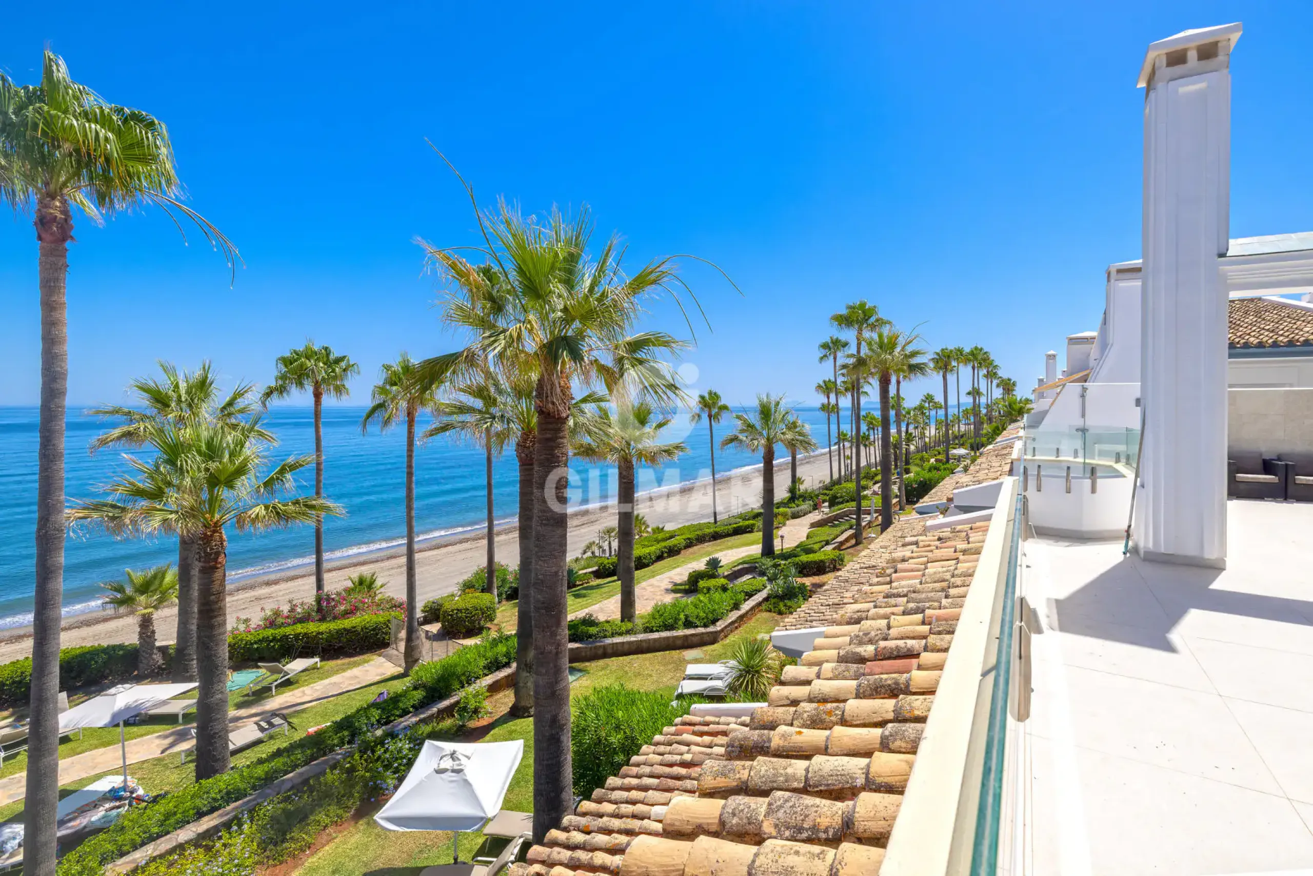 Penthouse in Estepona Este - Málaga