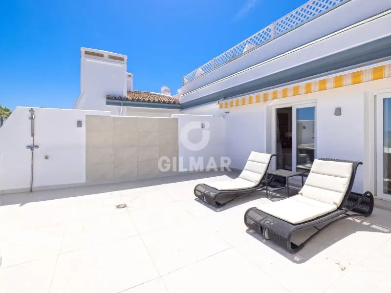 Penthouse in Estepona Este - Málaga