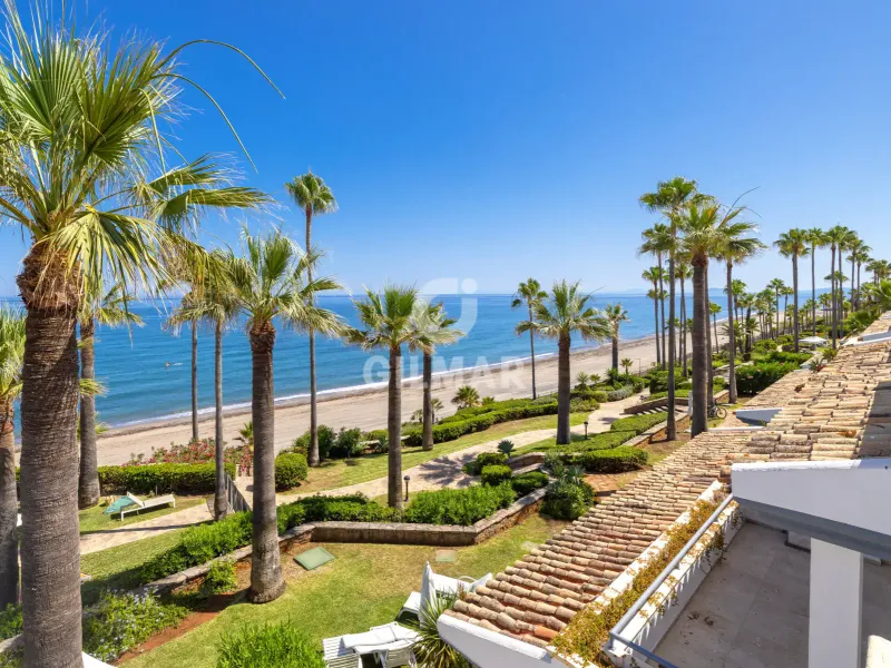 Penthouse in Estepona Este - Málaga
