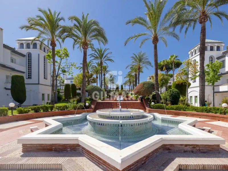 Penthouse in Estepona Este - Málaga
