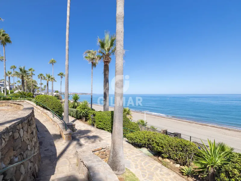 Penthouse in Estepona Este - Málaga