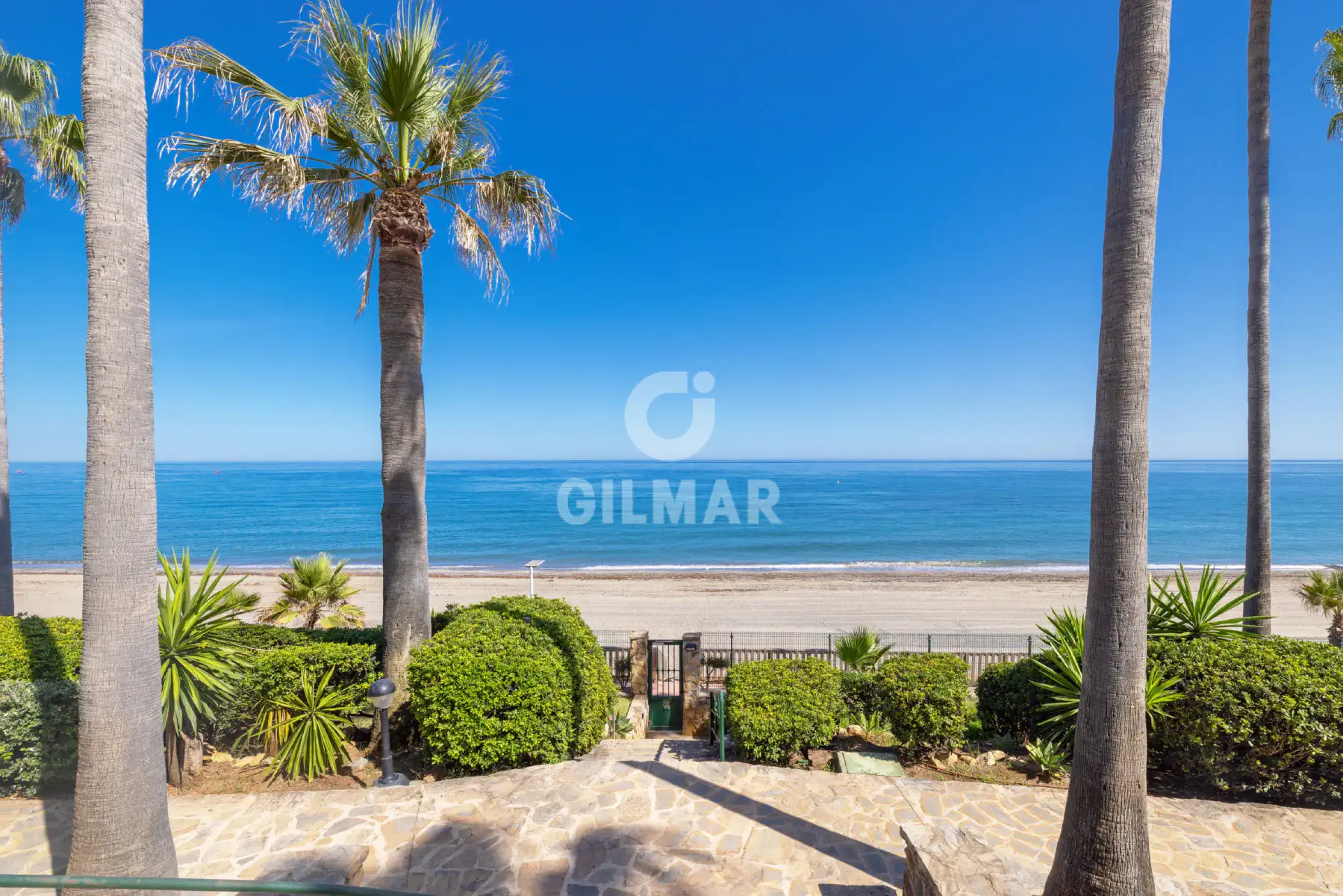 Penthouse in Estepona Este - Málaga
