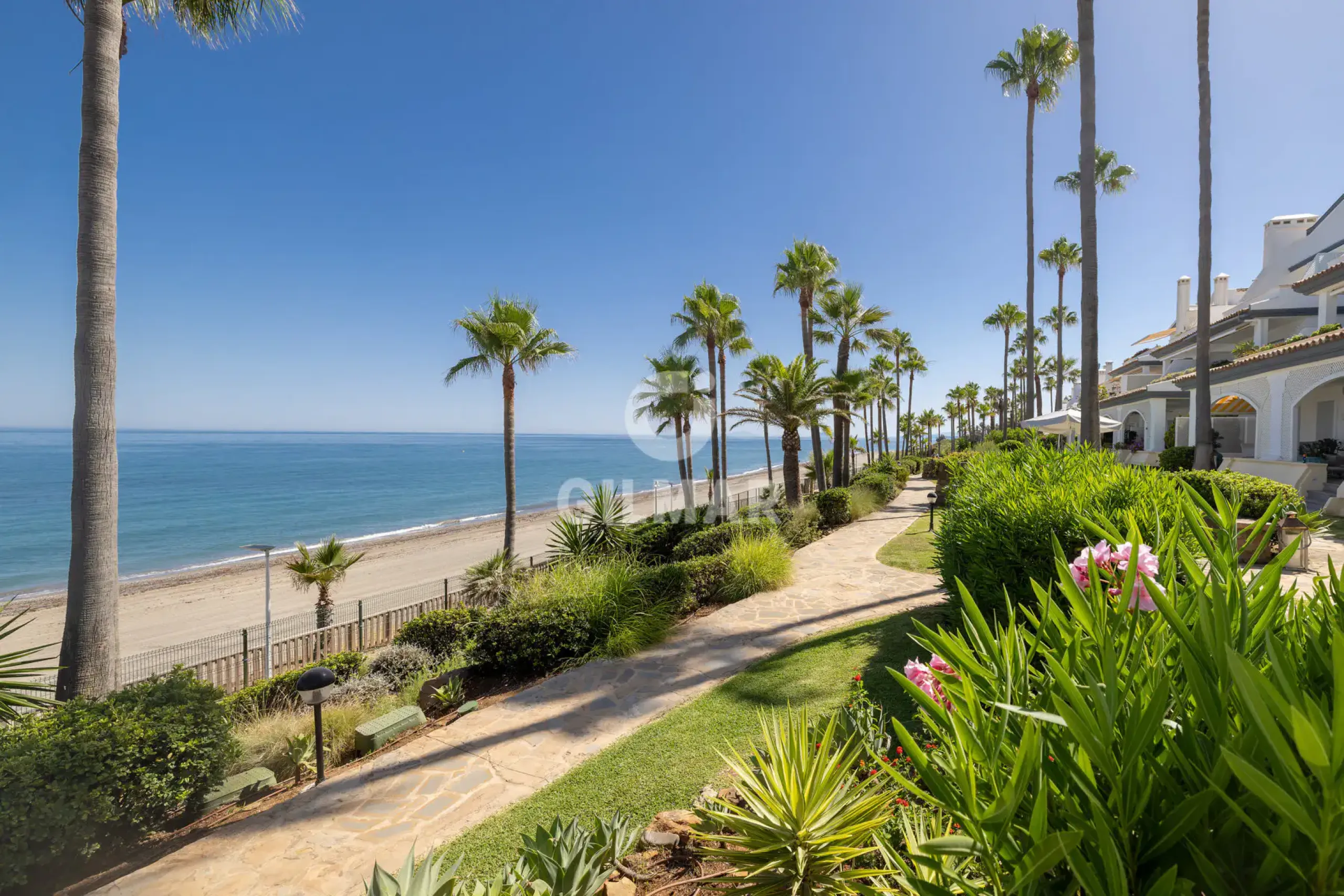 Penthouse in Estepona Este - Málaga