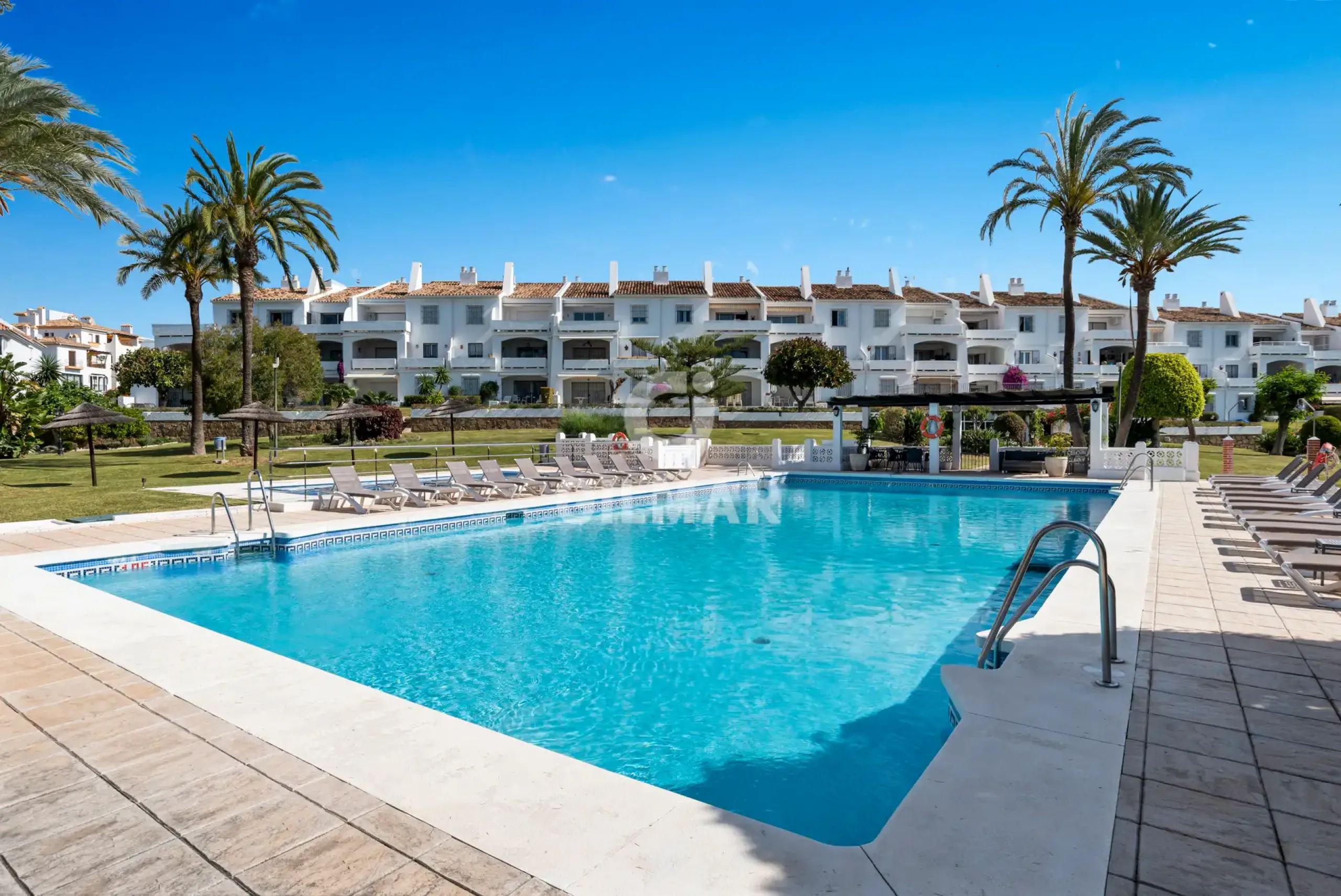 Apartment in Nueva Andalucía - Málaga