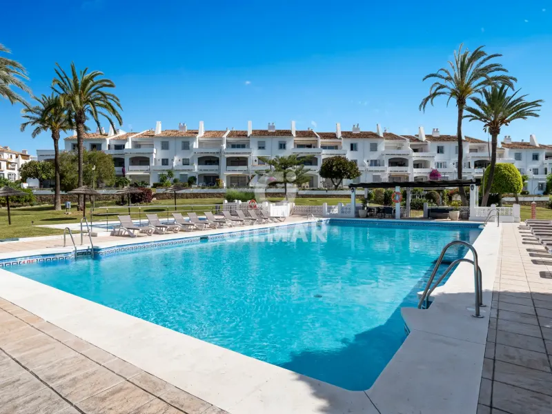 Apartment in Nueva Andalucía - Málaga