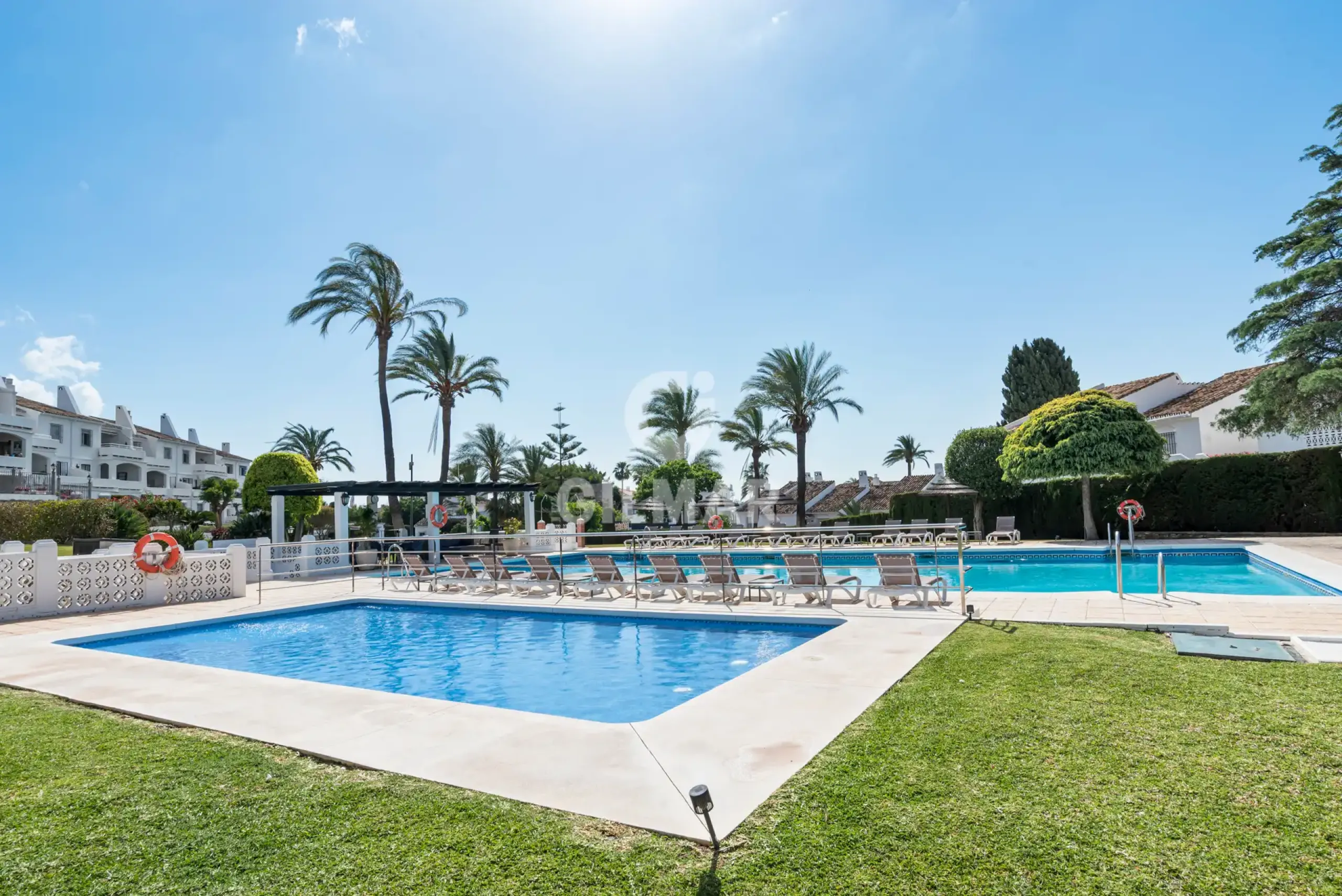 Apartment in Nueva Andalucía - Málaga