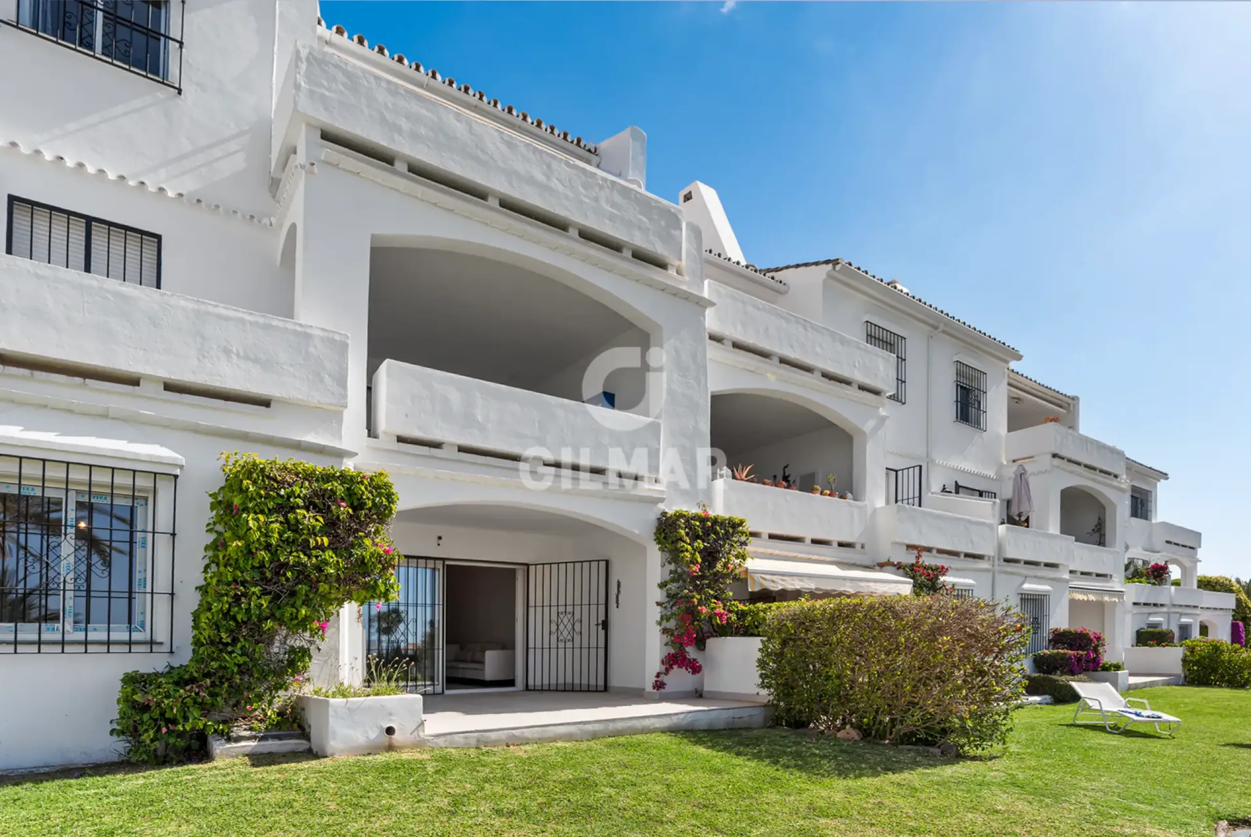 Apartment in Nueva Andalucía - Málaga